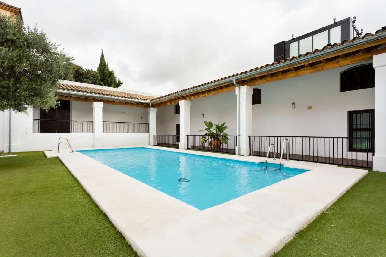 Artqhost Jerez Huge Loft & Free Parking Apartment Jerez de la Frontera Bagian luar foto