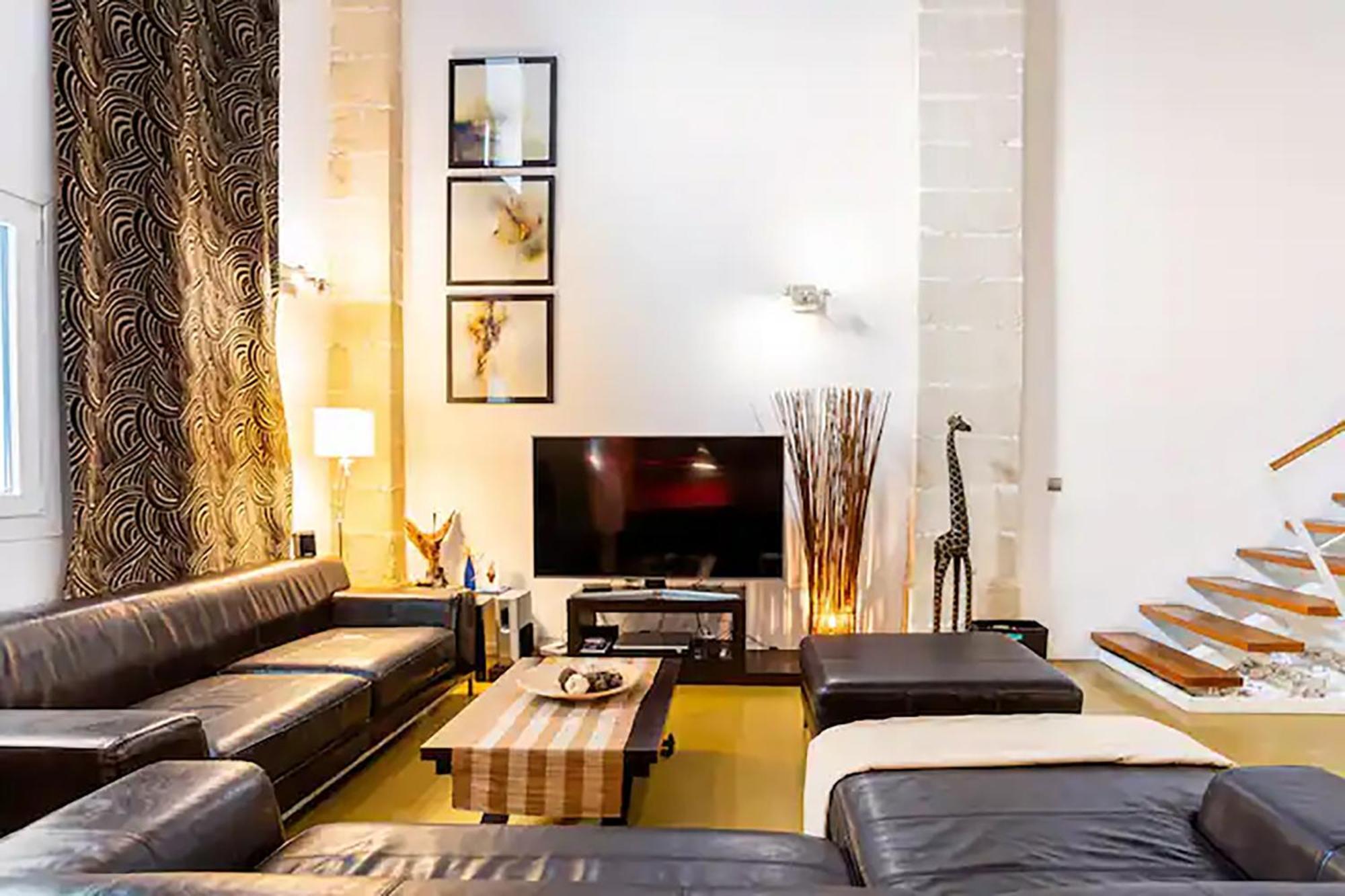 Artqhost Jerez Huge Loft & Free Parking Apartment Jerez de la Frontera Bagian luar foto