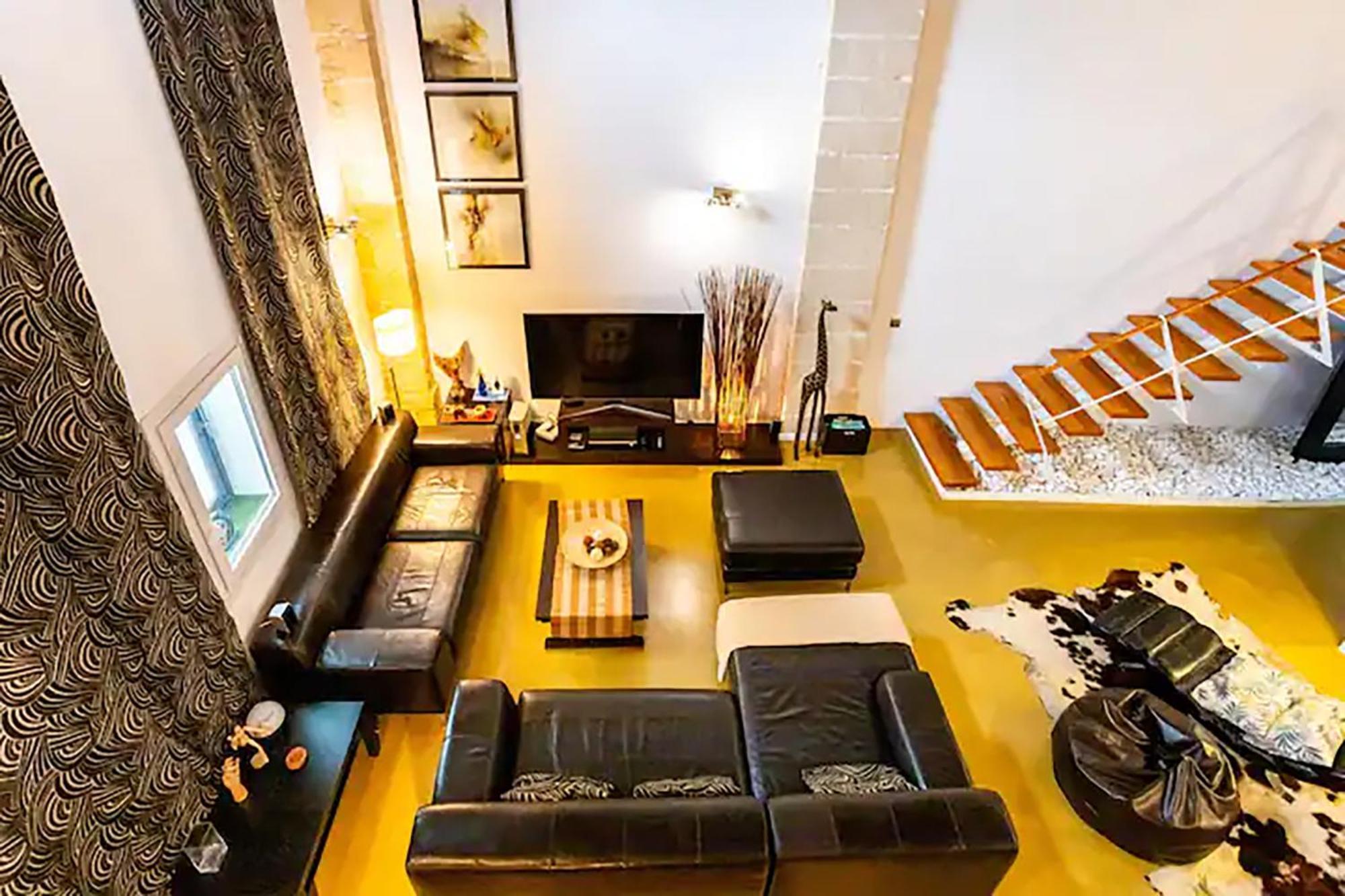 Artqhost Jerez Huge Loft & Free Parking Apartment Jerez de la Frontera Bagian luar foto
