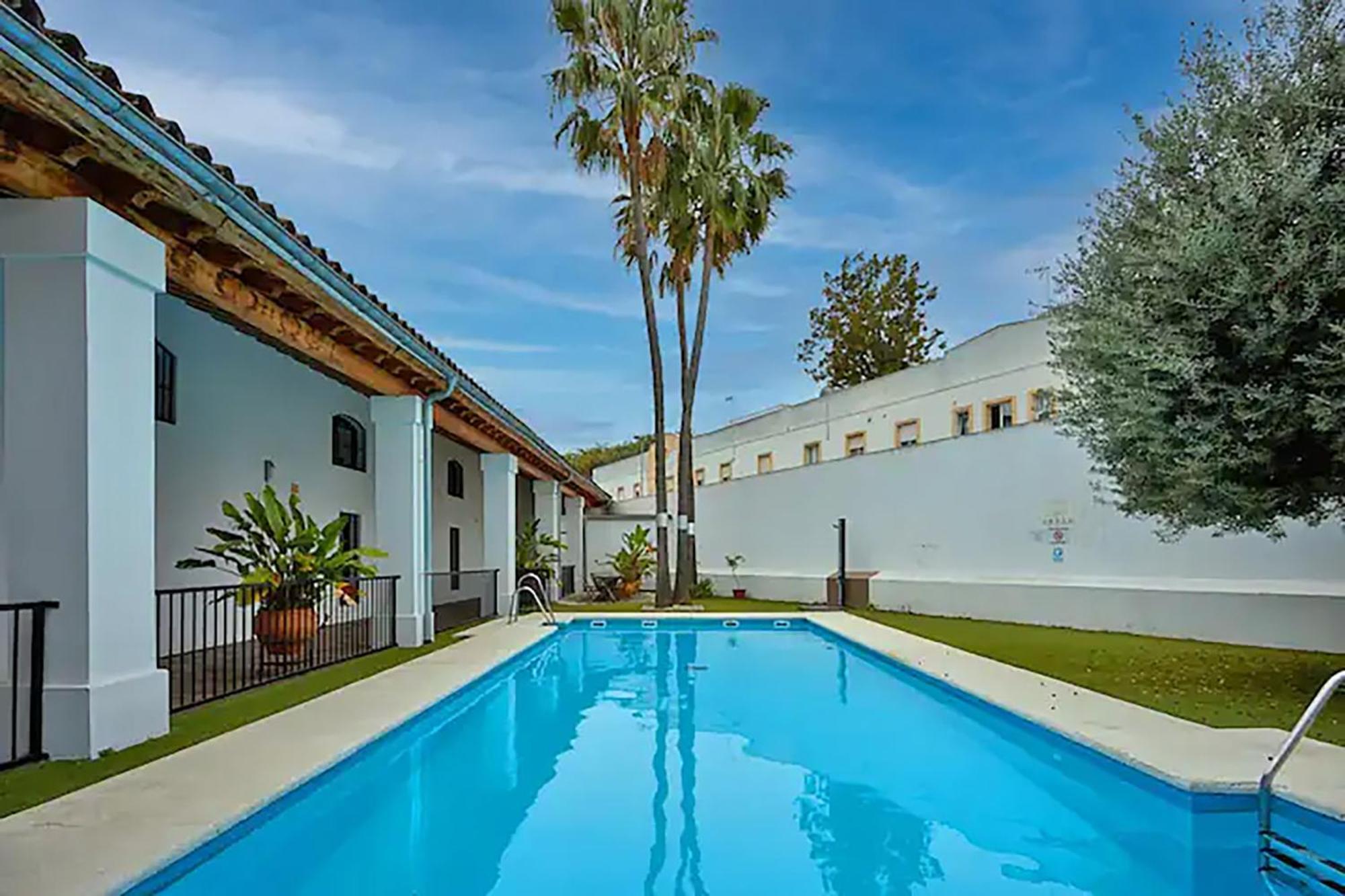 Artqhost Jerez Huge Loft & Free Parking Apartment Jerez de la Frontera Bagian luar foto