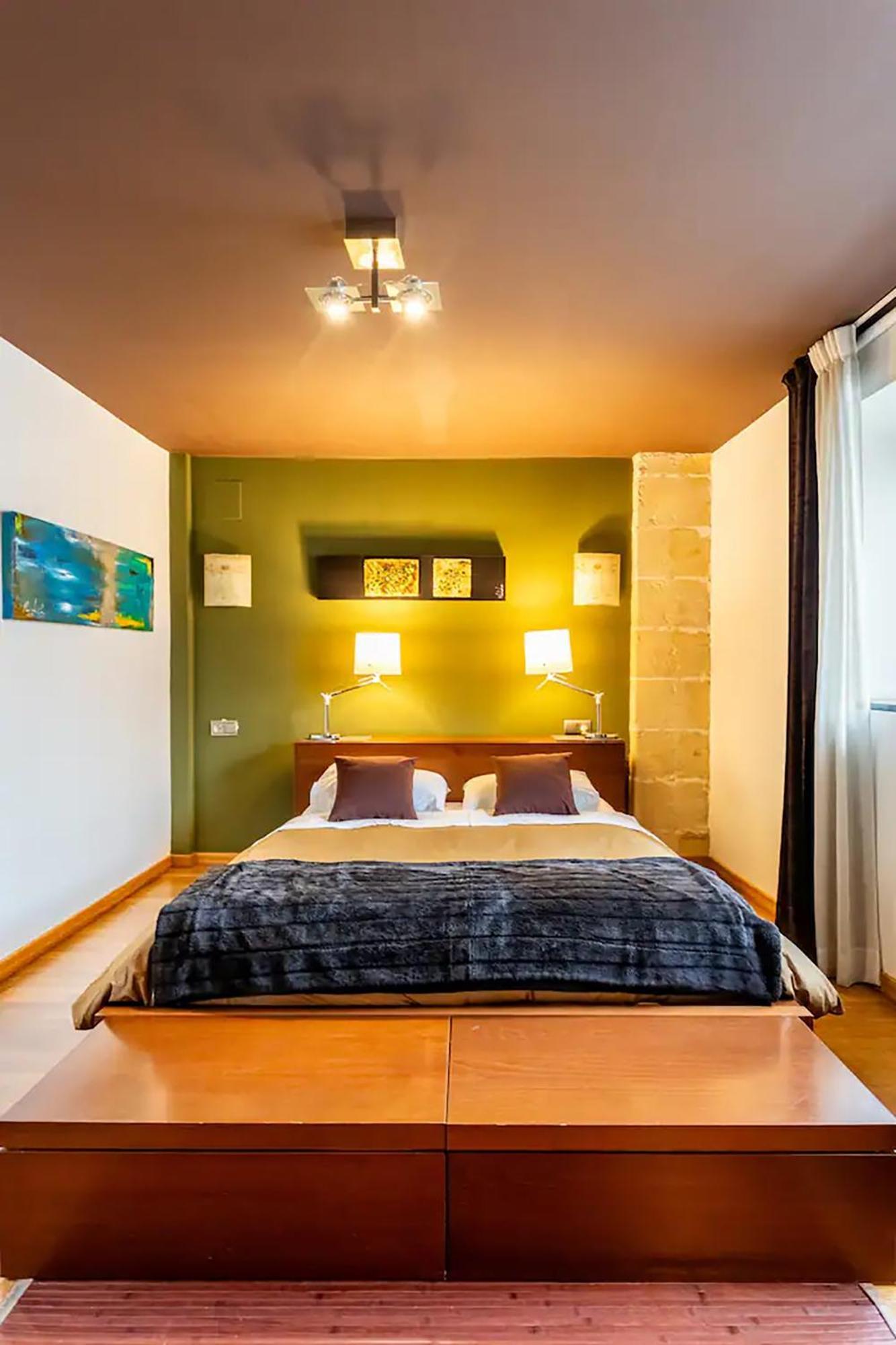 Artqhost Jerez Huge Loft & Free Parking Apartment Jerez de la Frontera Bagian luar foto