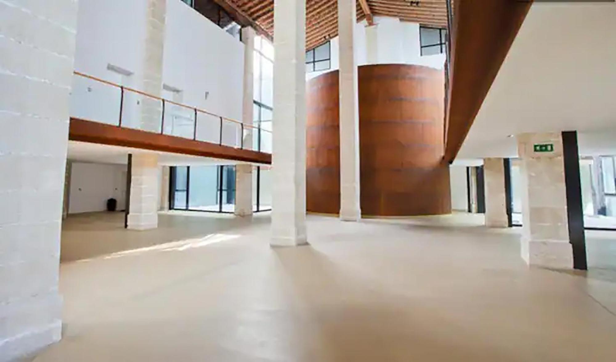 Artqhost Jerez Huge Loft & Free Parking Apartment Jerez de la Frontera Bagian luar foto